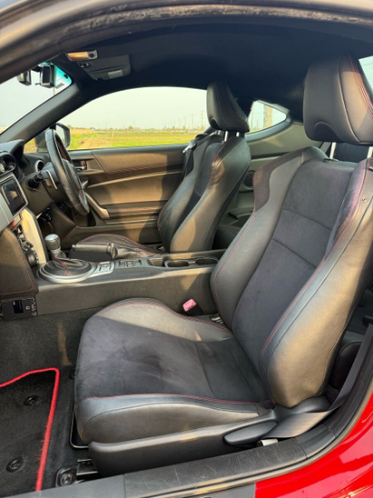 「平成25年3月式 スバルBRZ S（ZC6） トヨタ86 STIエアロパーツ付き　車検：令和8年2月まで」 の画像